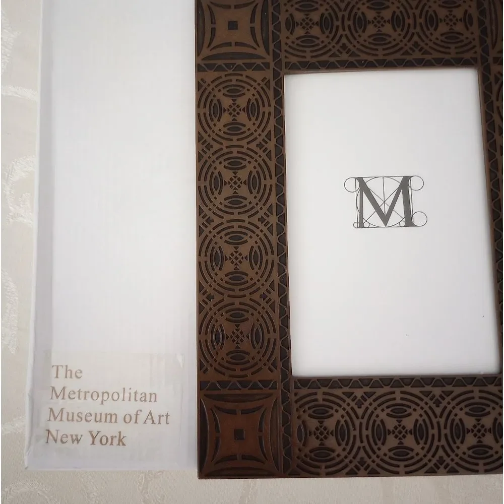 NEW in box Metropolitan Museum of Art NY Photo Texture Frame - Picture 11 of 12